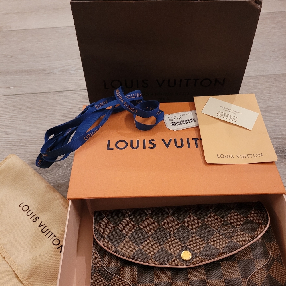 Lv cassias  wallet